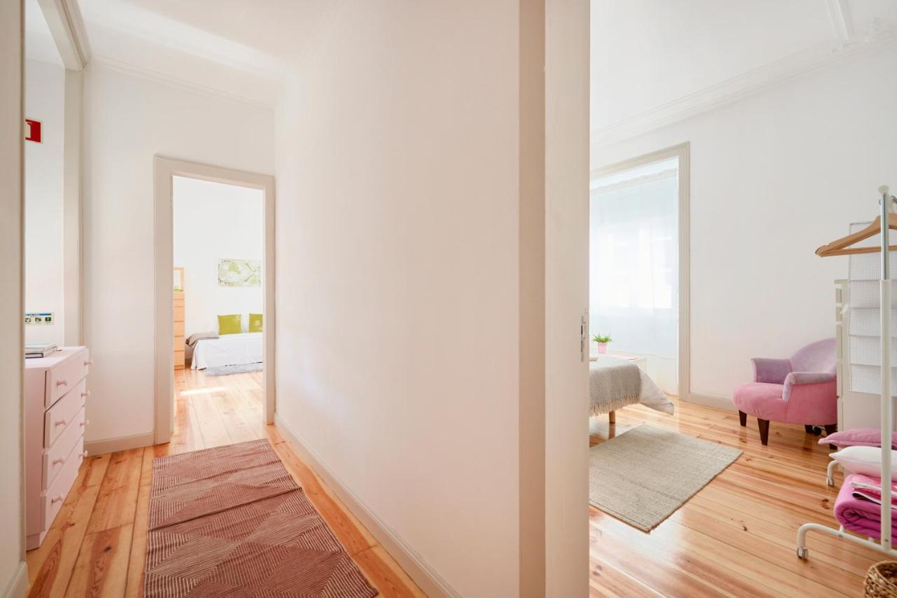 Sunny Apartment With Balcony! Lisbon Exterior photo